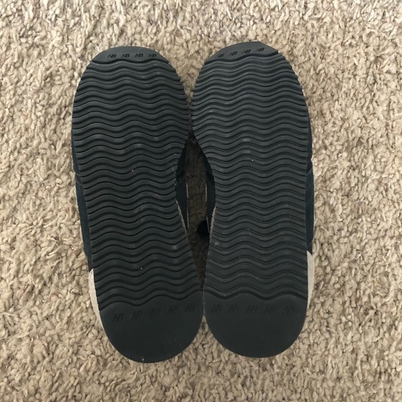 New Balance sneakers - Picture 3 of 4